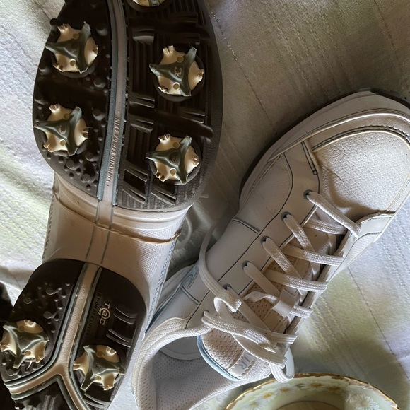 Nike Air white leather with baby blue CHARMER women’s golf shoe SZ 7 - Picture 3 of 4